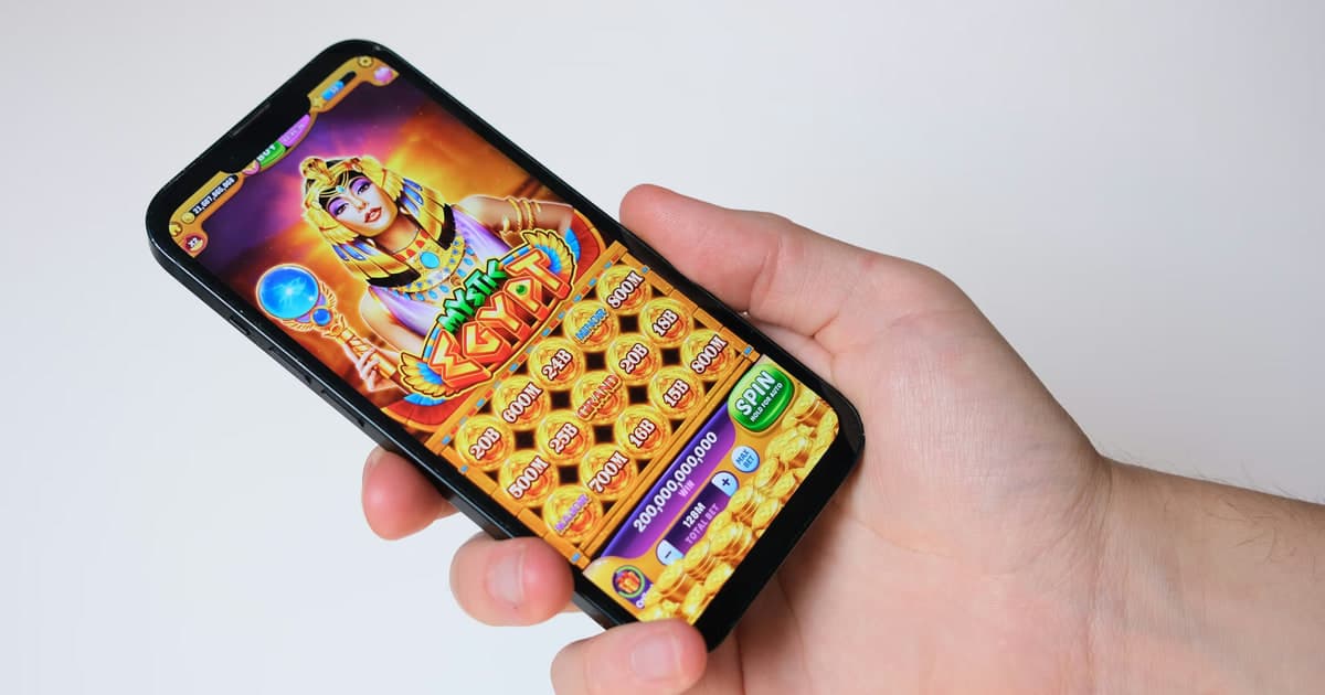 Illegal Online Casinos Thrive in India Through Google Search